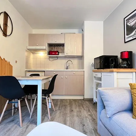 Appartamento Centre Ville, T2 Avec Terrasse Et Parking Couvert. Cauterets