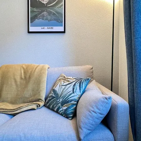 Centre Ville, T2 Avec Terrasse Et Parking Couvert. Appartamento