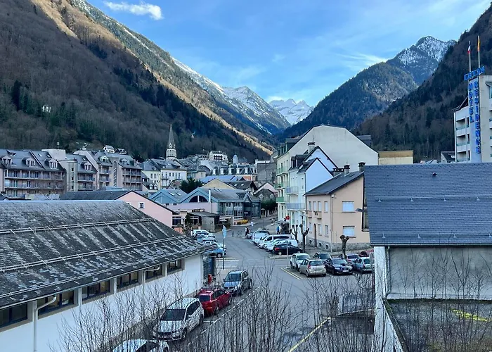 Centre Ville, T2 Avec Terrasse Et Parking Couvert. Appartement